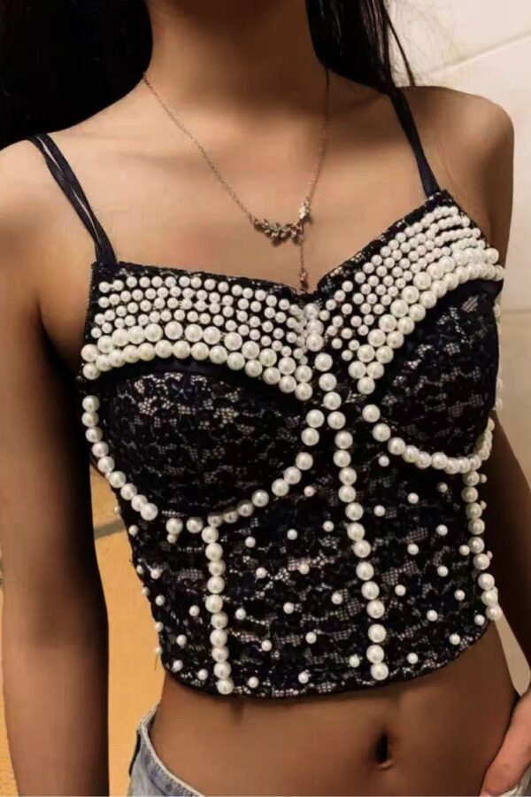 Croptop τιραντέ με πέρλες
